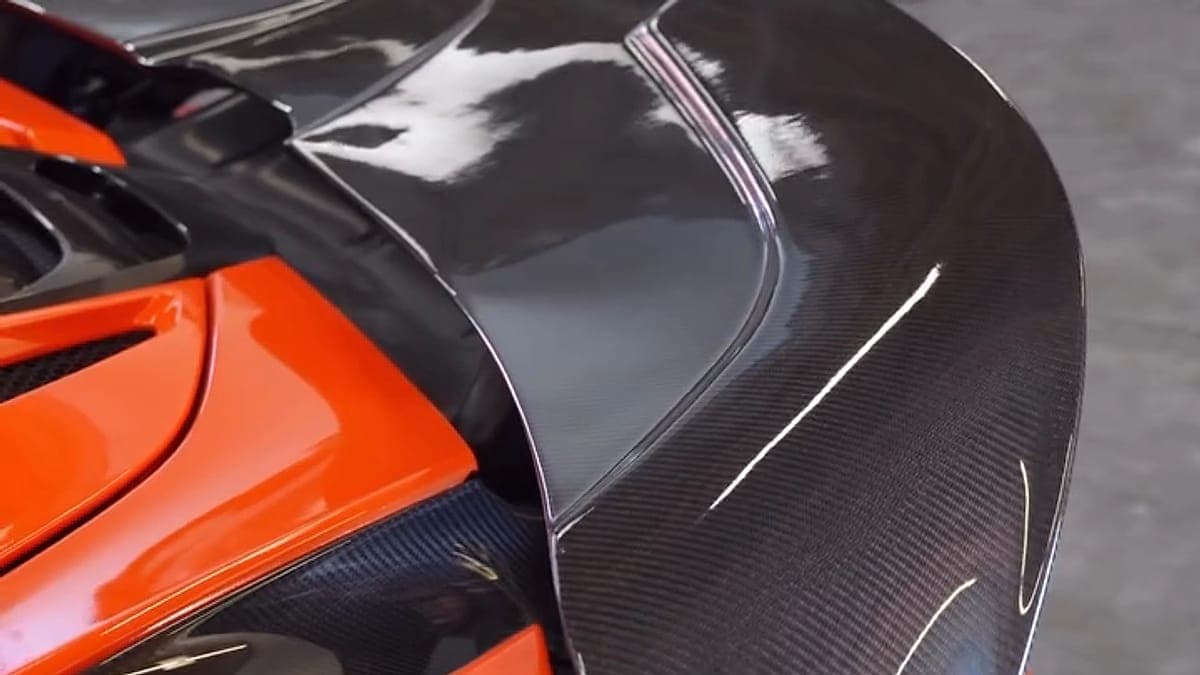 McLaren 720S full carbon installed
